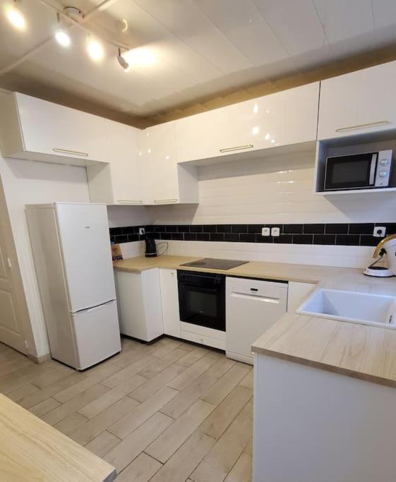 Holiday home Maison De En Baroeul